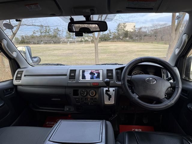 HIACE van 4WD