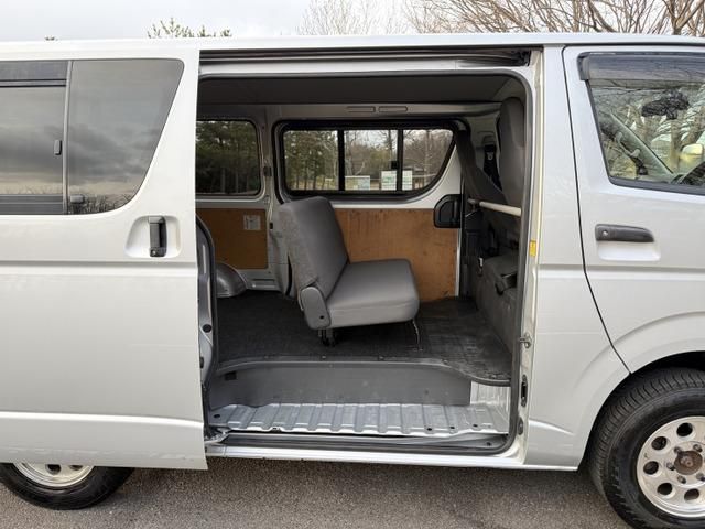 HIACE van 4WD