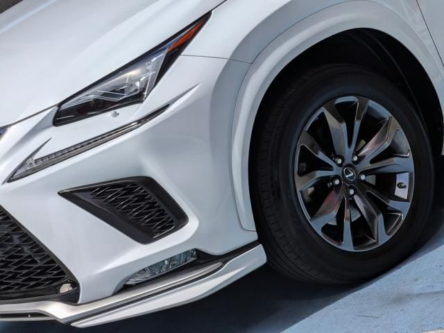 LEXUS NX300 AWD