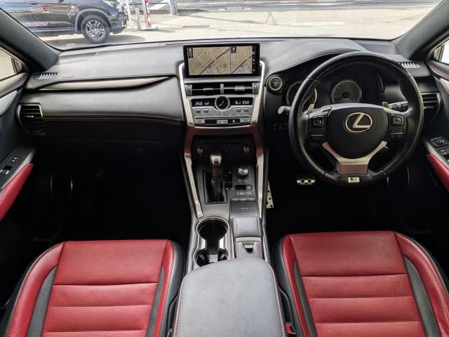 LEXUS NX300 AWD