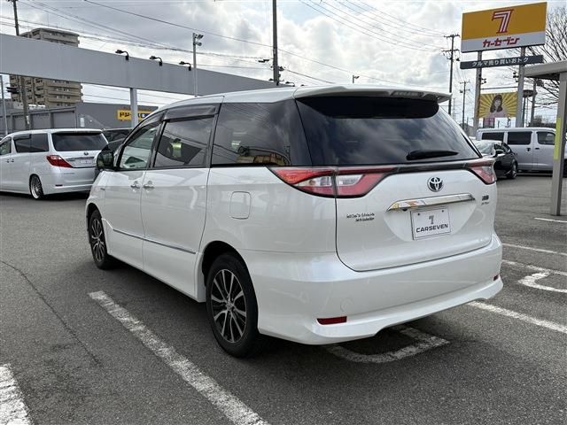 ESTIMA HYBRID 4WD