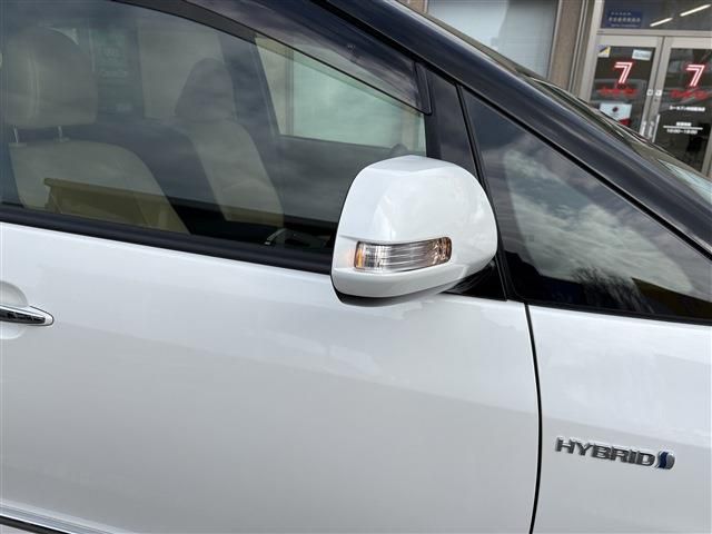 ESTIMA HYBRID 4WD