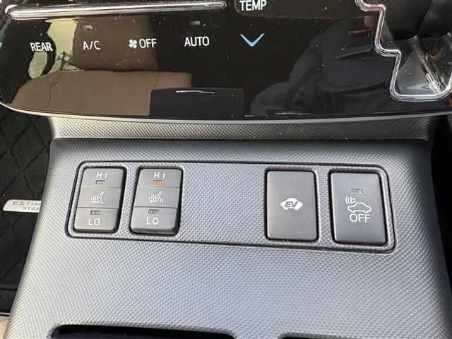 ESTIMA HYBRID 4WD