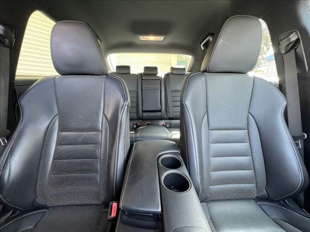 LEXUS IS300h