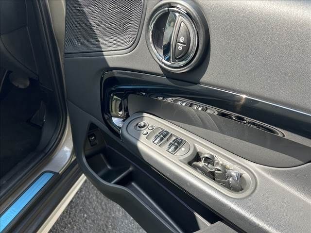 BMW MINI COOPER D CROSSOVER