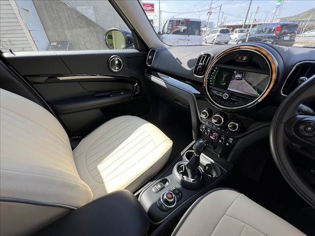 BMW MINI COOPER D CROSSOVER