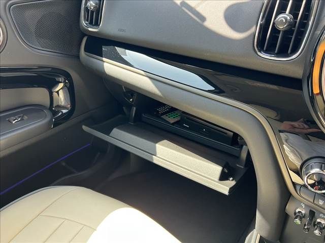 BMW MINI COOPER D CROSSOVER