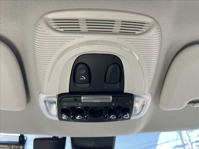 BMW MINI COOPER D CROSSOVER