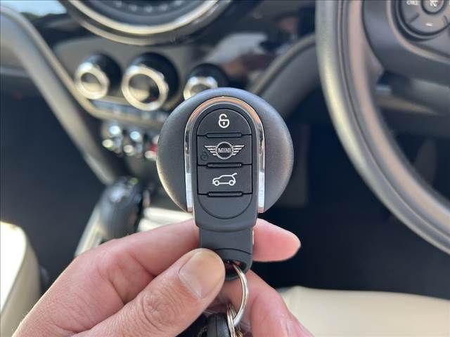 BMW MINI COOPER D CROSSOVER