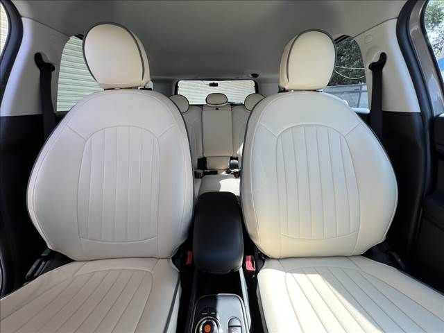 BMW MINI COOPER D CROSSOVER