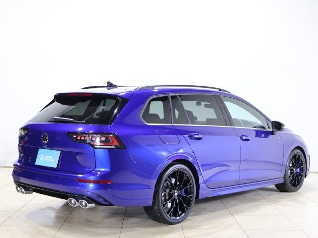 VOLKSWAGEN GOLF R VARIANT