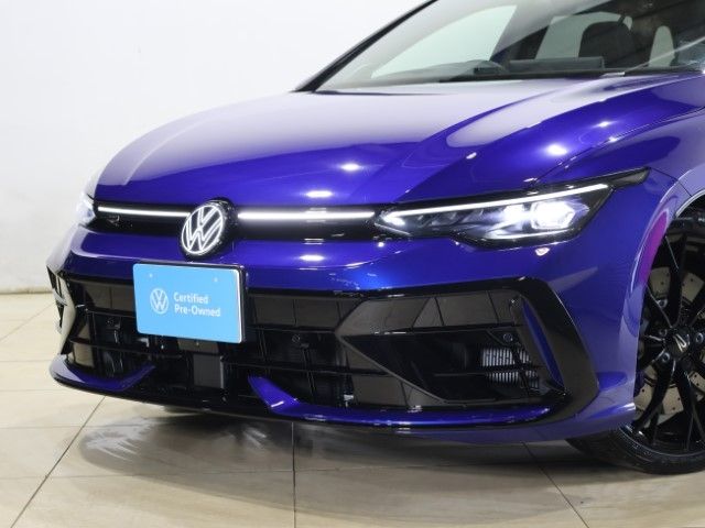 VOLKSWAGEN GOLF R VARIANT