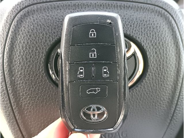 NOAH HYBRID