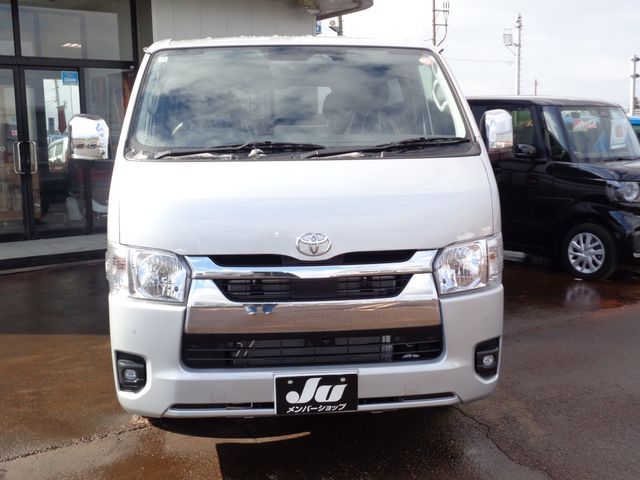 HIACE van 4WD