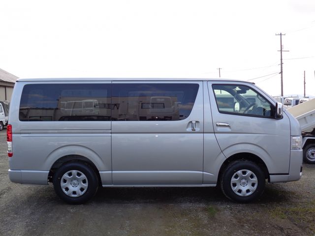 HIACE van 4WD