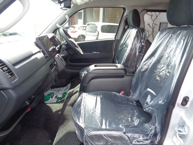HIACE van 4WD