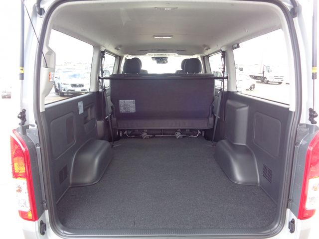 HIACE van 4WD