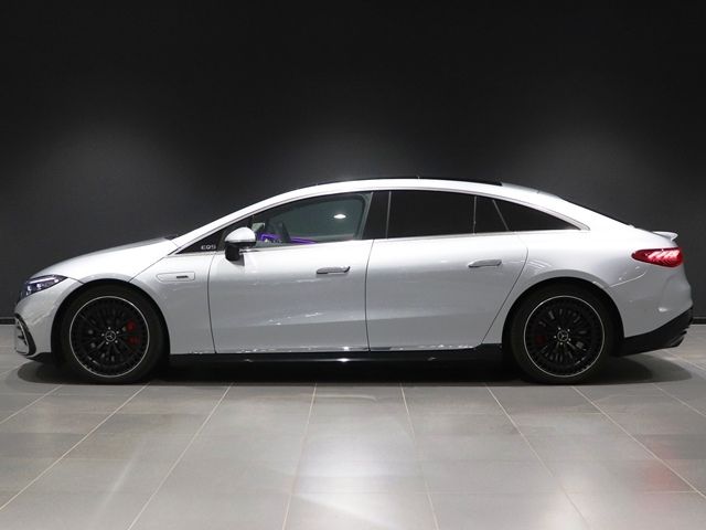MERCEDES AMG EQS