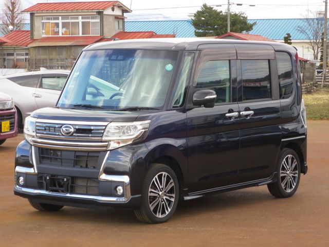 TANTO CUSTOM 4WD