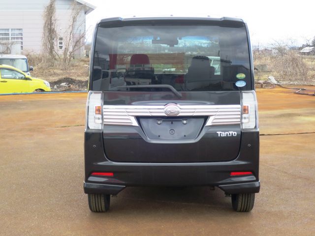 TANTO CUSTOM 4WD