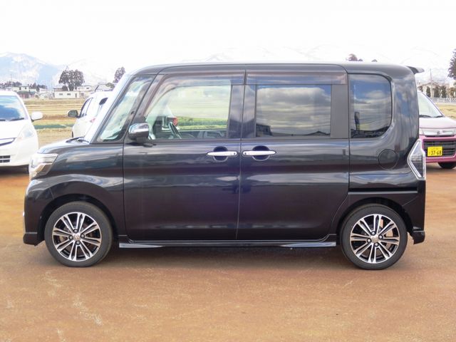 TANTO CUSTOM 4WD