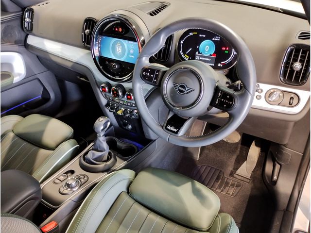 MINI COOPER SE CROSSOVER