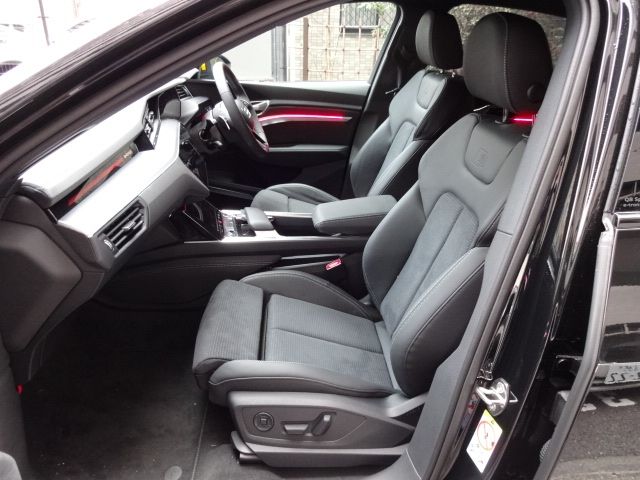 AUDI Q8 e-tron SPORTBACK