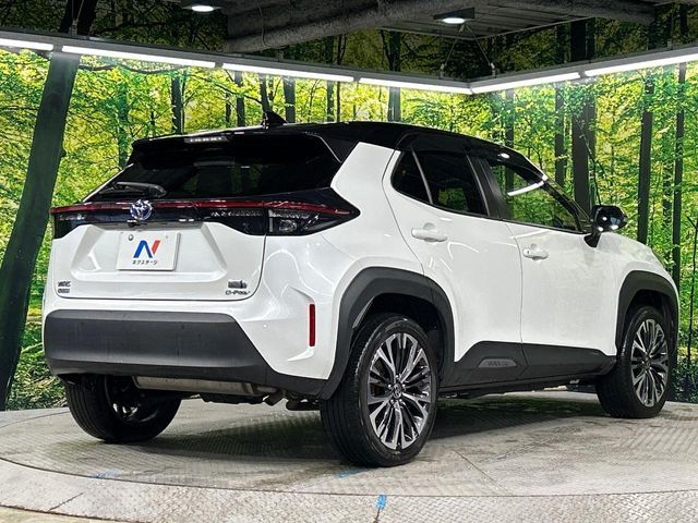 YARIS CROSS HYBRID