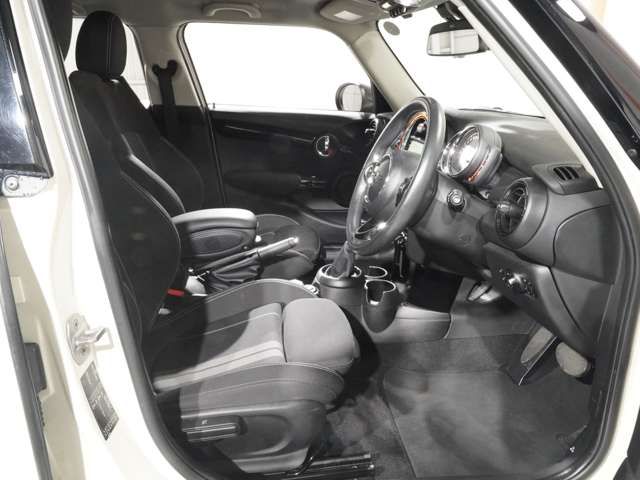 MINI COOPER SD 5DOOR