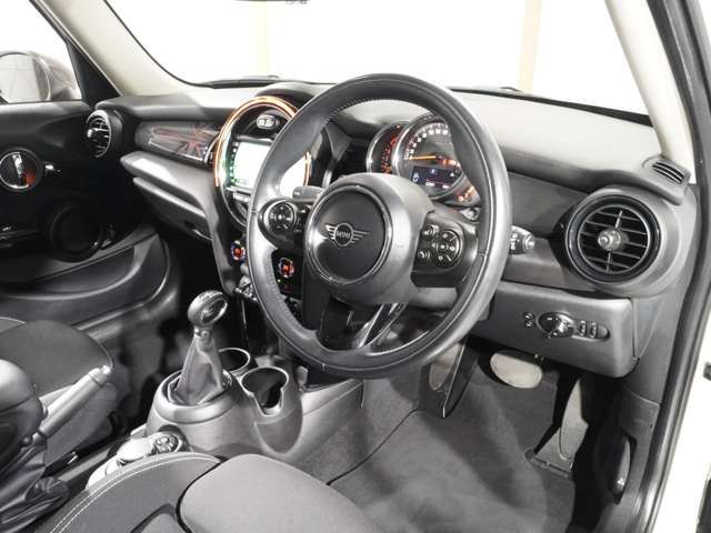MINI COOPER SD 5DOOR