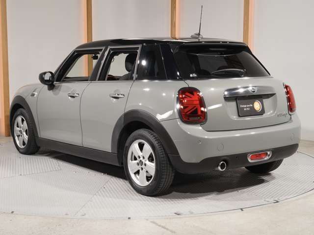 MINI COOPER D 5DOOR