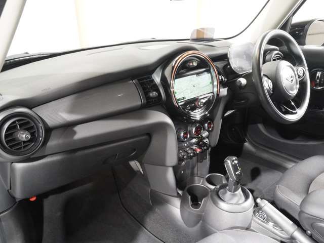 MINI COOPER D 5DOOR