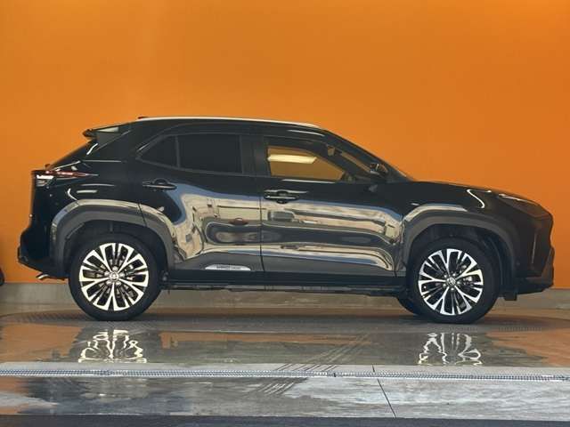 YARIS CROSS HYBRID