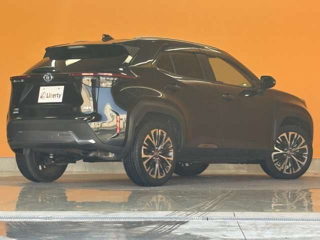YARIS CROSS HYBRID
