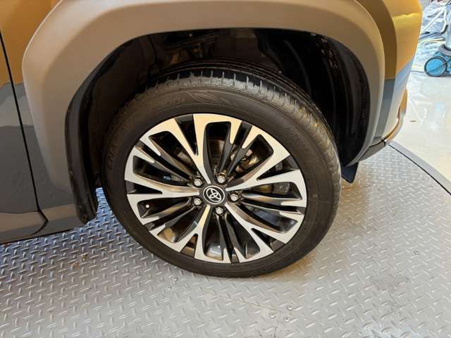 YARIS CROSS HYBRID