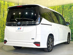 VOXY HYBRID