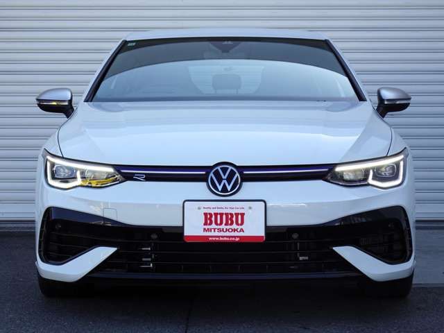 VOLKSWAGEN GOLF R