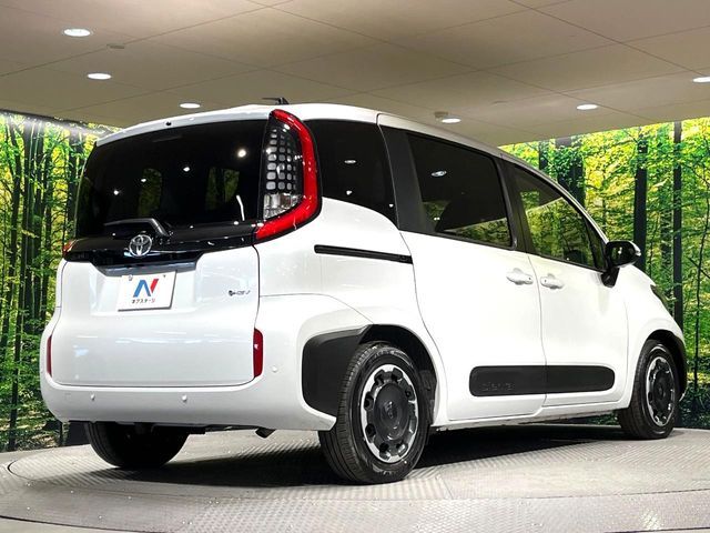 SIENTA HYBRID