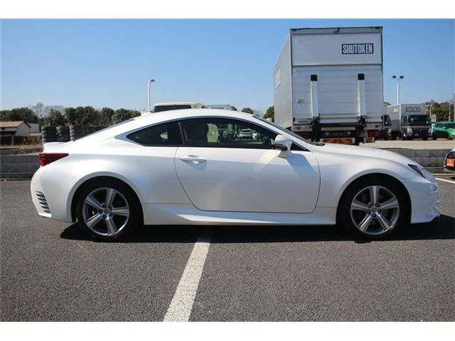 LEXUS RC200t