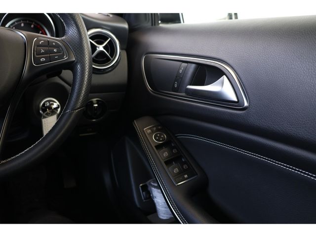 MERCEDES BENZ GLA class