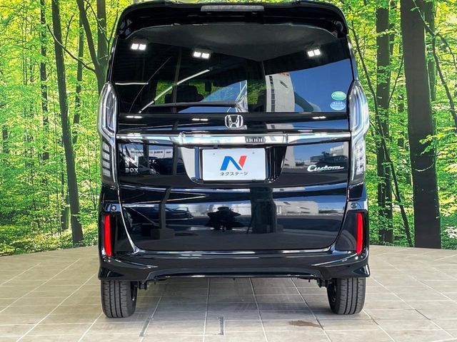 N BOX CUSTOM