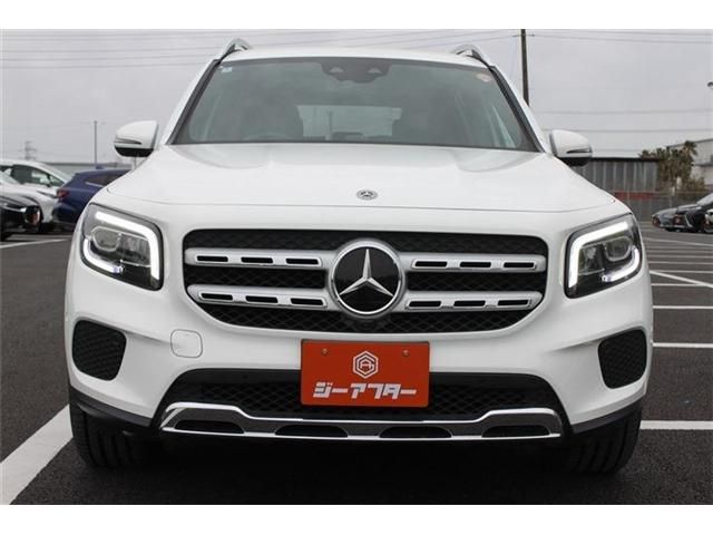 MERCEDES BENZ GLB