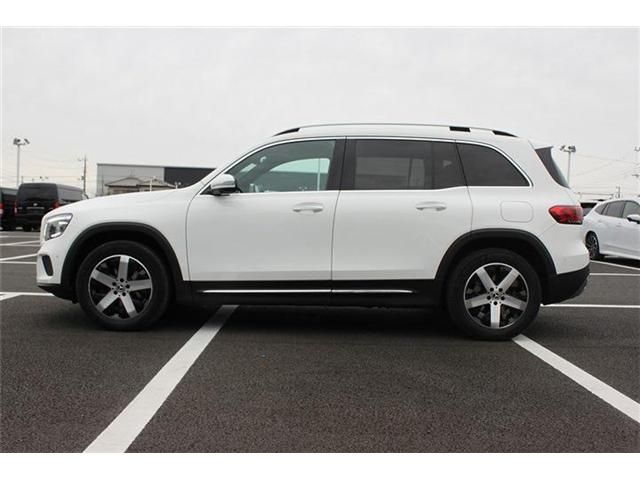MERCEDES BENZ GLB