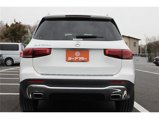 MERCEDES BENZ GLB