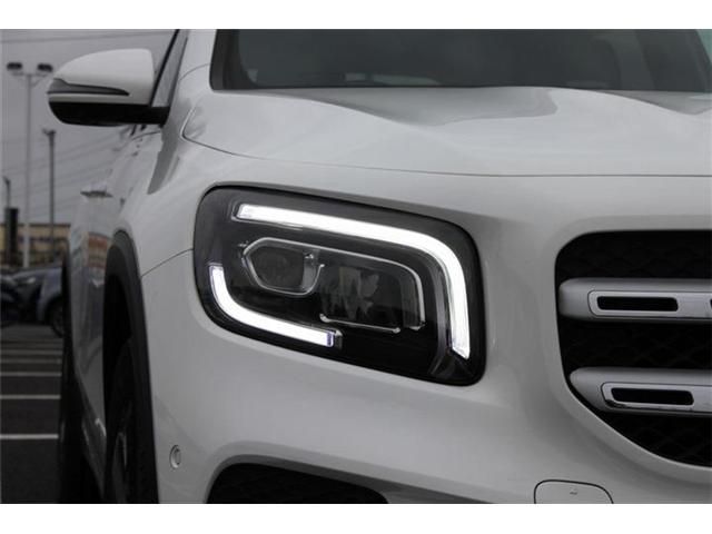 MERCEDES BENZ GLB