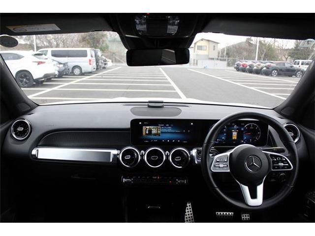 MERCEDES BENZ GLB