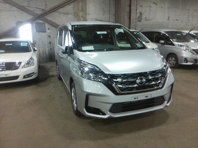 SERENA S-HYBRID 4WD
