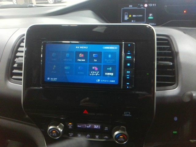 SERENA S-HYBRID 4WD