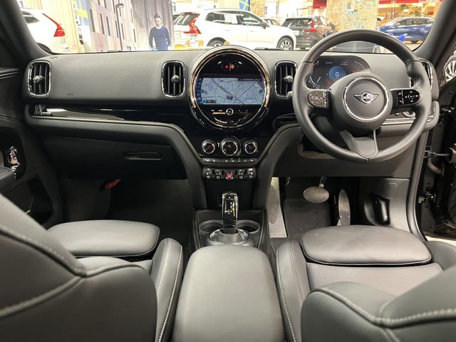 MINI COOPER D CROSSOVER