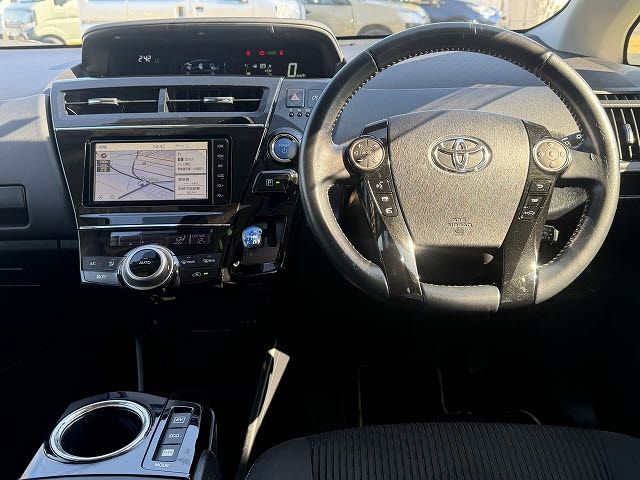 PRIUS Alpha